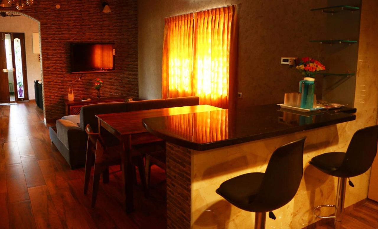 Вілла Penthouse 2Bhk With Bathtub And Terrace Пудучеррі Екстер'єр фото