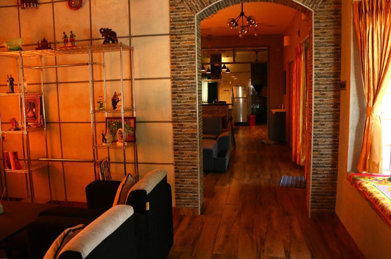 Вілла Penthouse 2Bhk With Bathtub And Terrace Пудучеррі Екстер'єр фото
